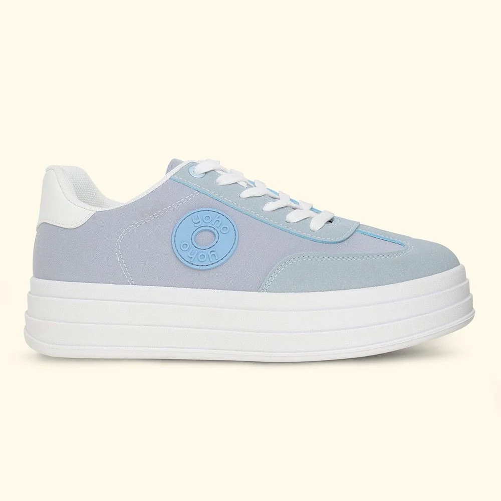 CAS 105 Sneakers for Women - Image 3